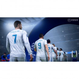 FIFA 19 [PS4, русская версия]